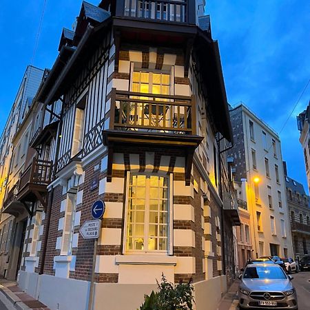L Emeraude - Trouville Bagian luar foto